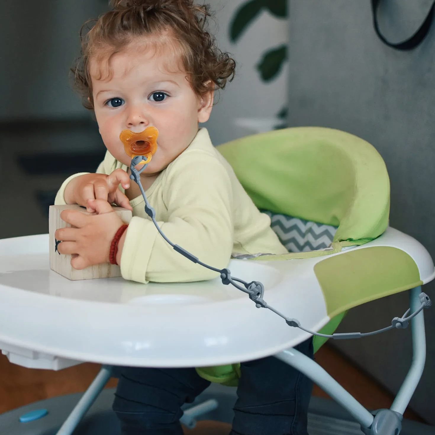 Juego de 4 cinturones de seguridad para juguetes, silicona Pacifier Chain, taza de aperitivo de Correas, taza de bebida, para cochecito, silla alta, cuna, niños y niñas de 3 meses