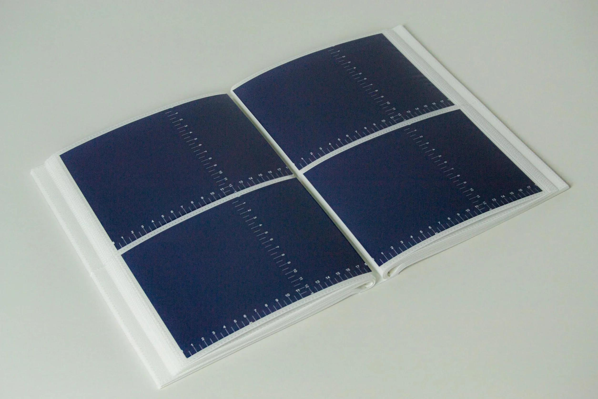 Álbum de Fotos con Bolsillos 21x28 cm con Capacidad para 200 Fotos 13x18 cm Funda de Tela