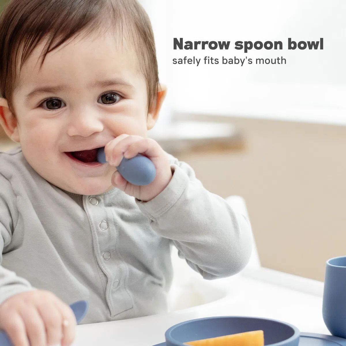 ezpz Tiny Spoons 4 meses +. Pack de 2 cucharas 100% de silicona para bebés y niños pequeños. facilita el Baby Led Weaning. Diseñado por un especialista en alimentación pediátrica. Azul