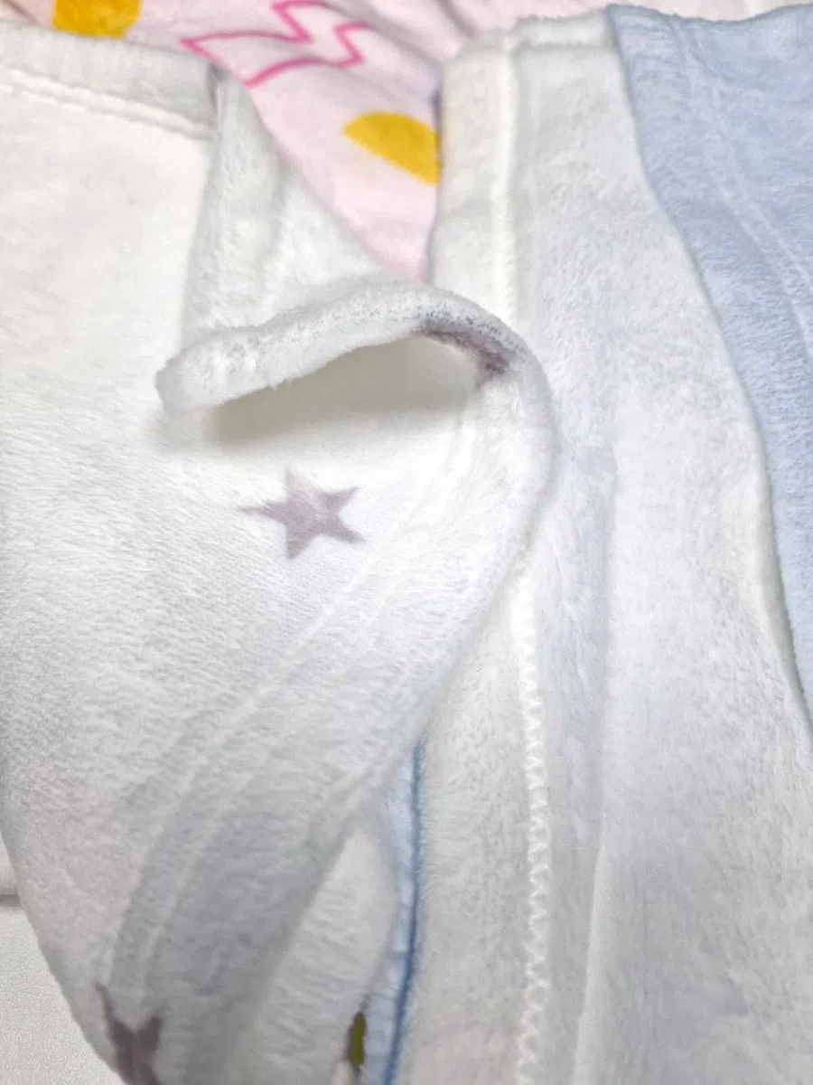 LolaPix Manta para bebé. Regalo bebé recién Nacido. Manta Personalizada con Nombre. Tejido Polar. Varios diseños. Magia