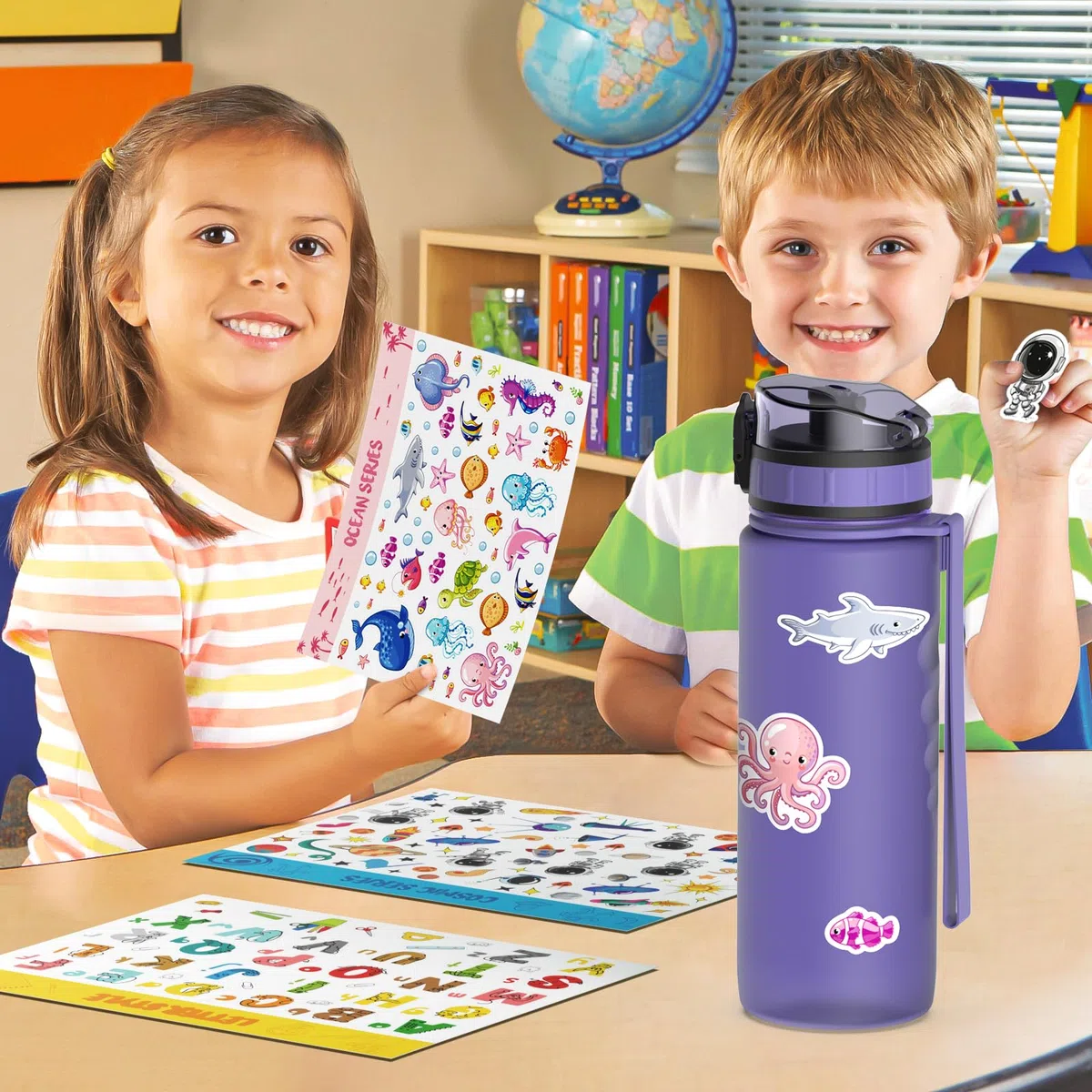 Luyiilo Botella infantil a prueba de fugas, 500 ml, apta para bebidas carbonatadas, sin BPA, botella con inserto de frutas y pegatinas, perfecta para guardería, escuela (morado)